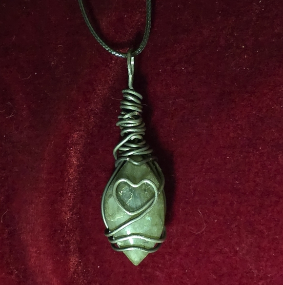 Wire Wrapped Stone Labradorite Pendant Necklace - Picture 2 of 10